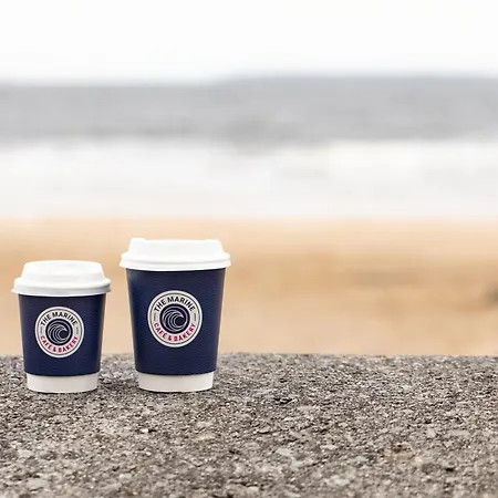 At The Marine 3* بالي بورنيون