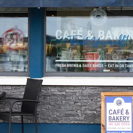 מלון At The Marine 3*