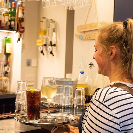 מלון At The Marine באליבוניון