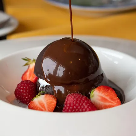 فندق At The Marine