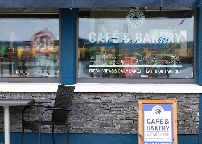 Hotel At The Marine 3*